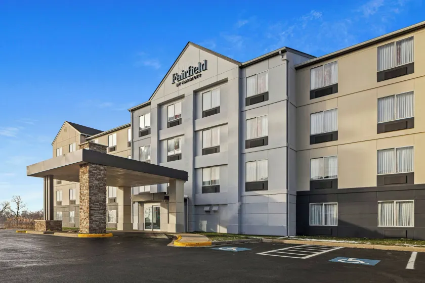 Fairfield by Marriott Southeast Hammond, IN - Image 1