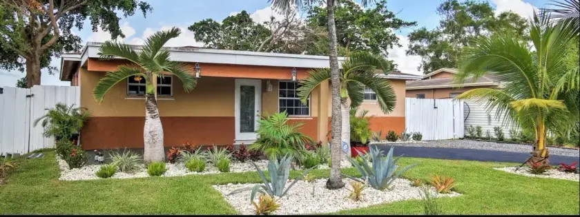 Sunset Resort Houses - Image 1