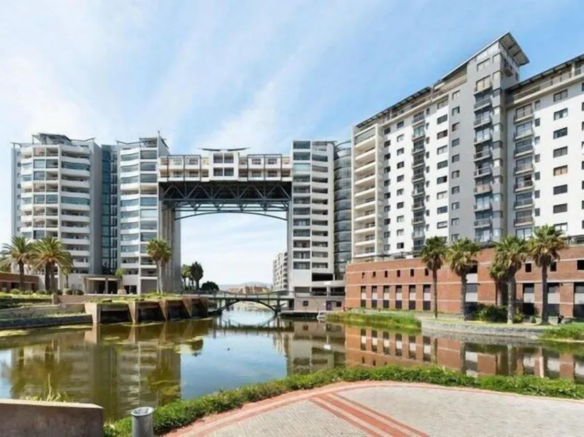 Century City Boutique Apartments - Image 1