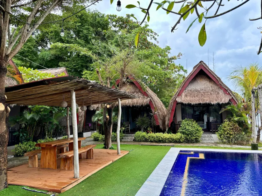 Krisna Bungalows and Restaurant - Image 1