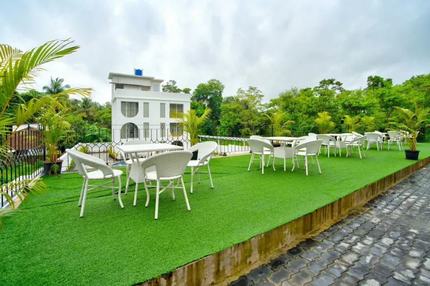 THE GOA COURTYARD - Image 1
