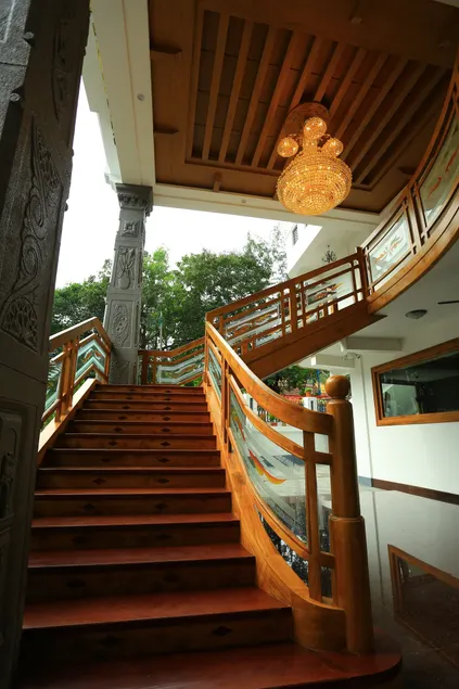 RB Palace - Image 1
