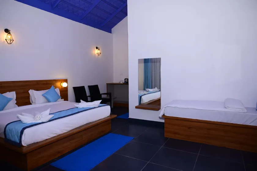 Shree Kalya Resort- Chikmagalur - Zimmer