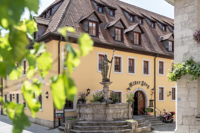 Hotel & Restaurant Ritter Jörg - Image 1