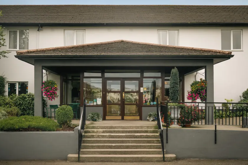 Downhill Inn - Image 1