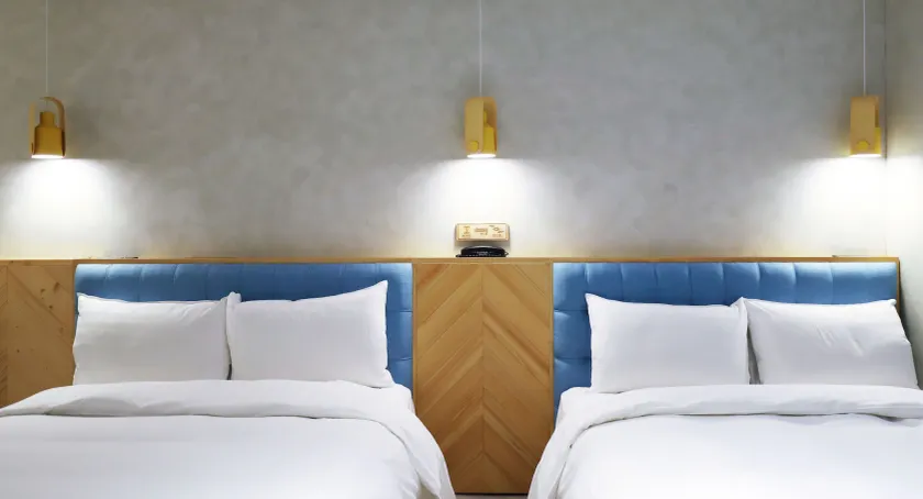 Dash 23 Hotel - Image 1