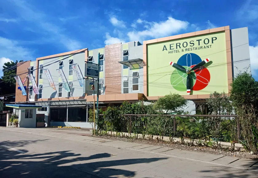AEROSTOP HOTEL & RESTAURANT - Image 1