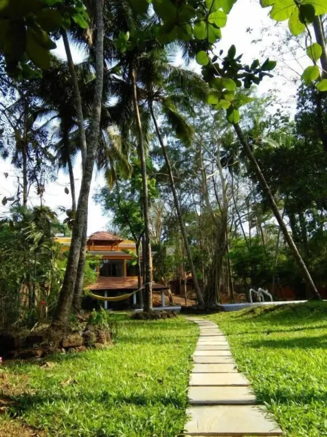 Botanique Goa - Image 1