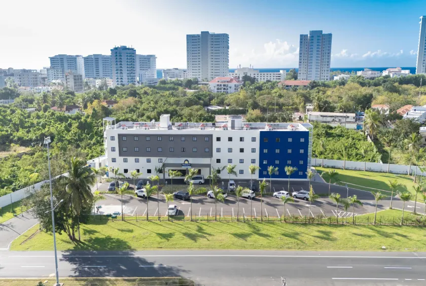 Days Inn by Wyndham Juan Dolio - Image 1