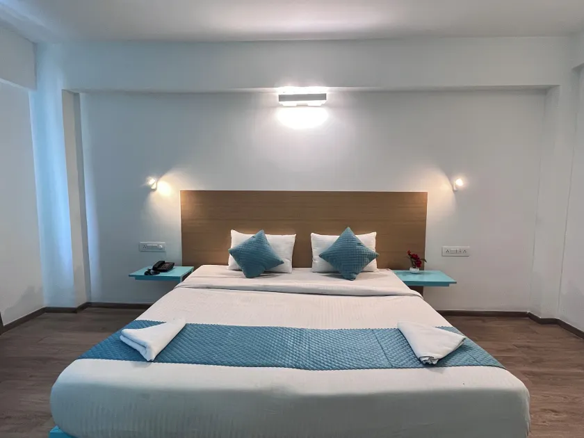 classy stay  hotel sagar inn - Image 1