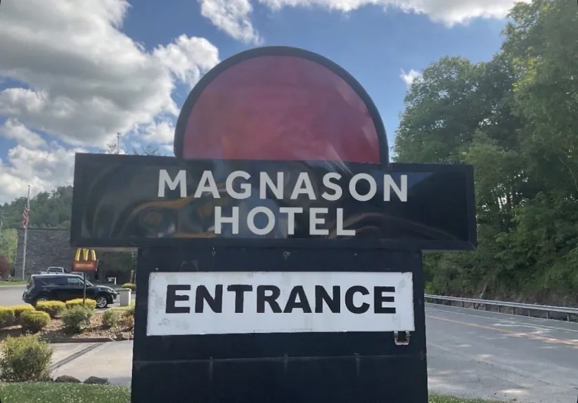 Magnason Hotel - Image 1
