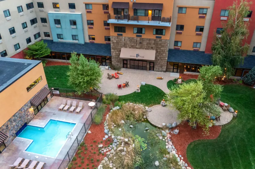 Stoney Creek Hotel Sioux City - Image 1