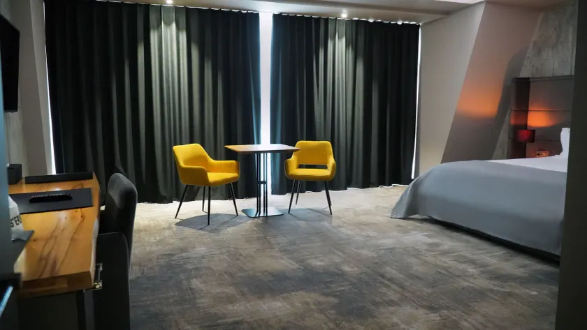 Aniroc Signature Hotel - Image 1