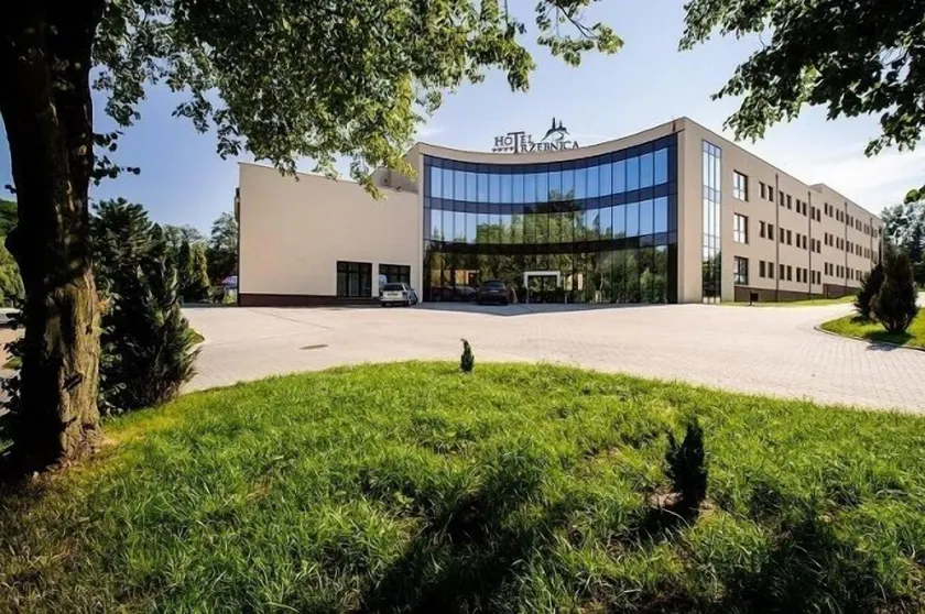 Hotel Trzebnica - Image 1