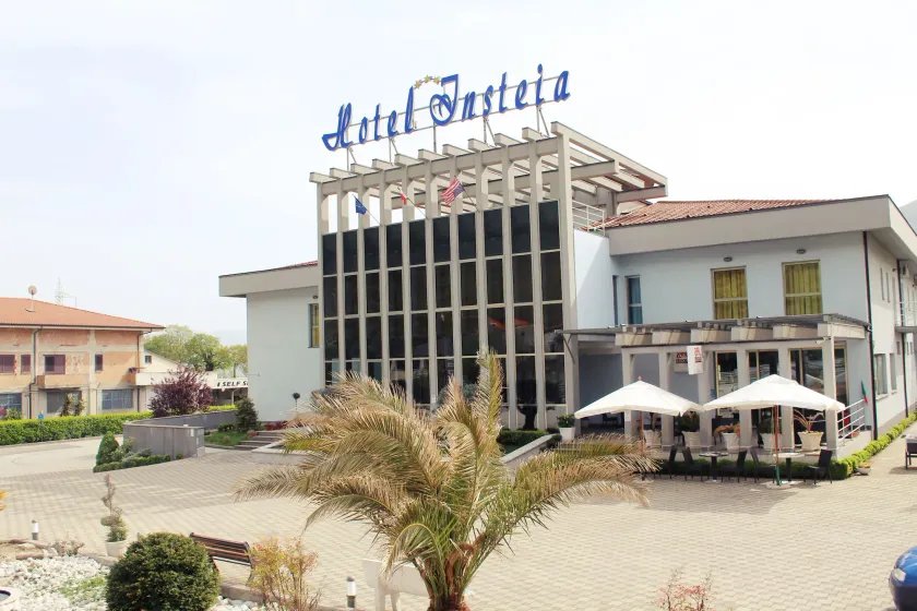 Hotel Insteia - Image 1