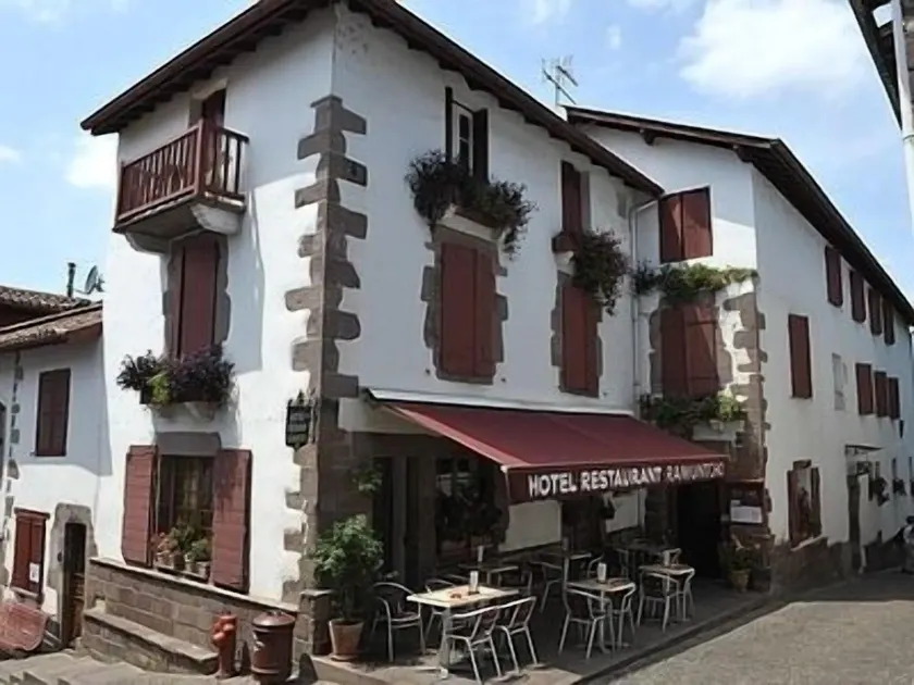 Logis Hôtel Ramuntcho - Image 1