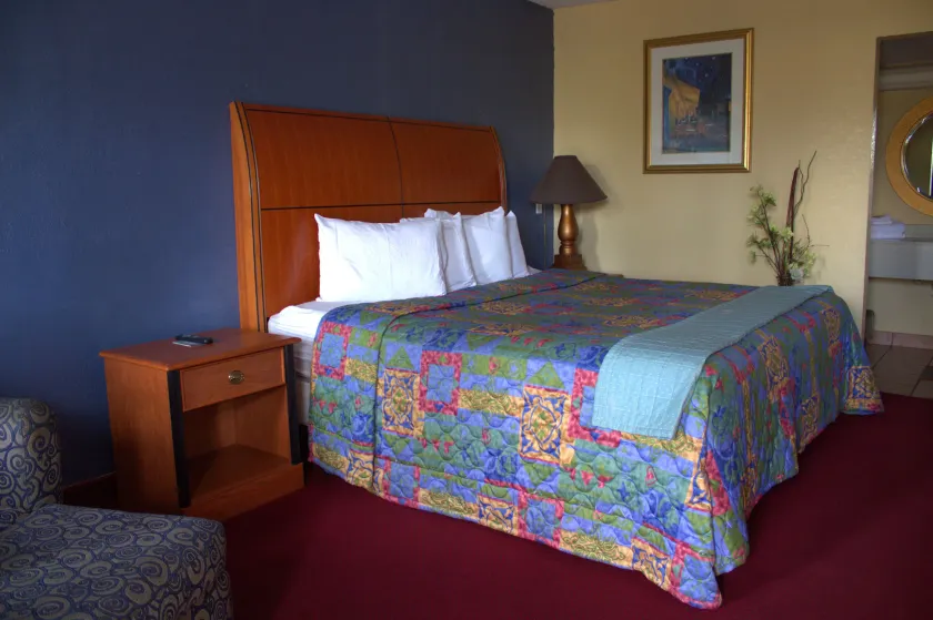 Lambert Inn - Image 1
