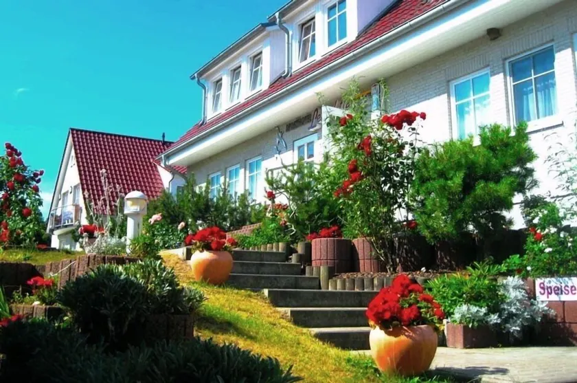 Aparthotel Leuchtfeuer - Image 1