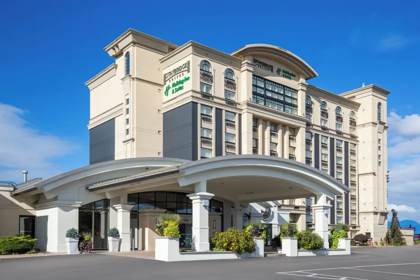 Holiday Inn Hotel & Suites St.Catharines-Niagara by IHG - Image 1