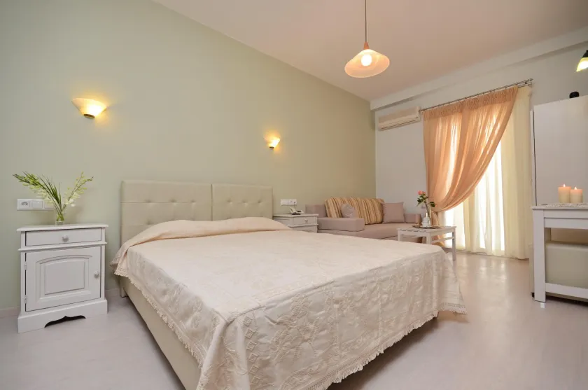 Hotel Blue Sky - Image 1