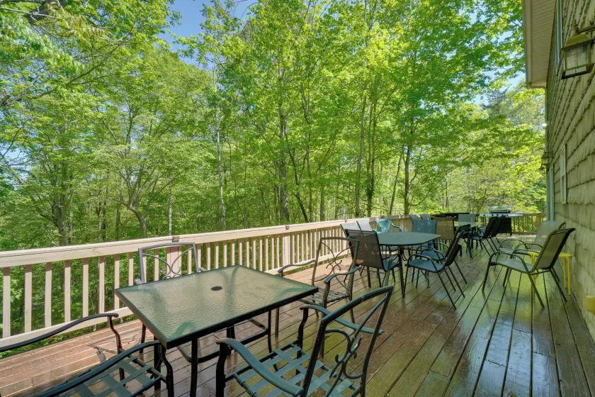 Hot Tub, Grills & Deck! Home Near Dale Hollow Lake - Image 1