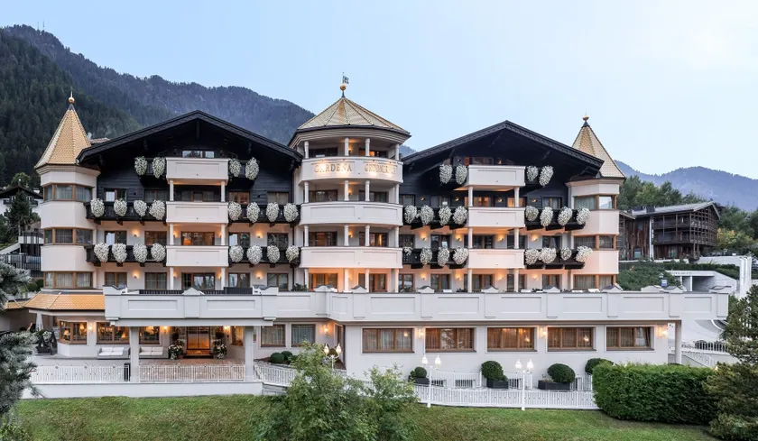  Gardena Grödnerhof Hotel & Spa - Image 1