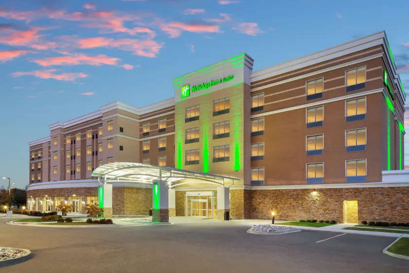 Holiday Inn & Suites Detroit - Troy by IHG - Image 1