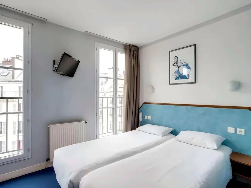 Hotel Royal Mansart - Image 1
