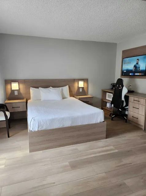 Paradise Motel - Image 1