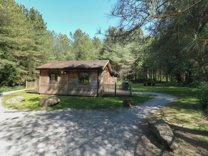 Oak Lodge - Image 1