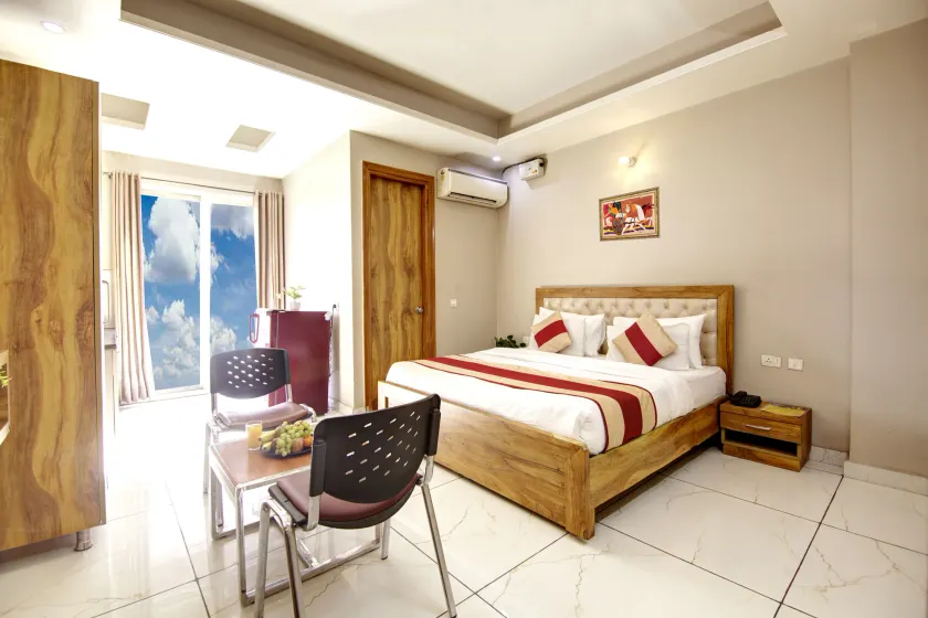 The Palm Suites - Medicity - Image 1