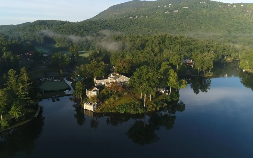 The Greystone Inn - Image 1