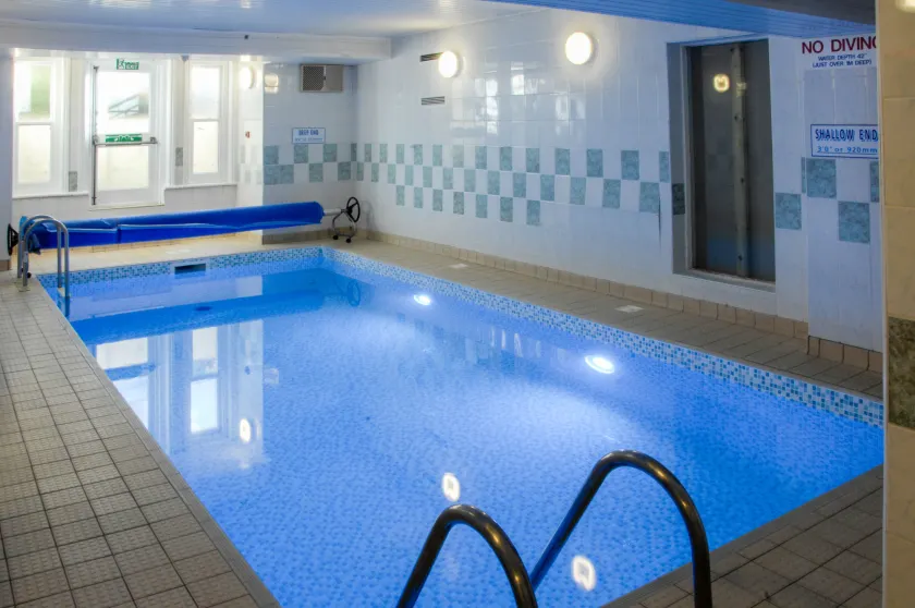 New Westcliff Hotel - Image 1