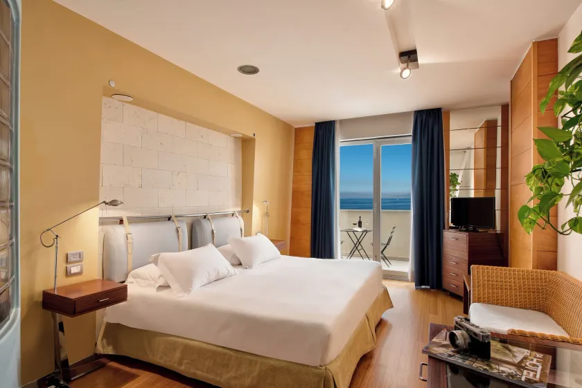 Towers Hotel Stabiae Sorrento Coast - Image 1