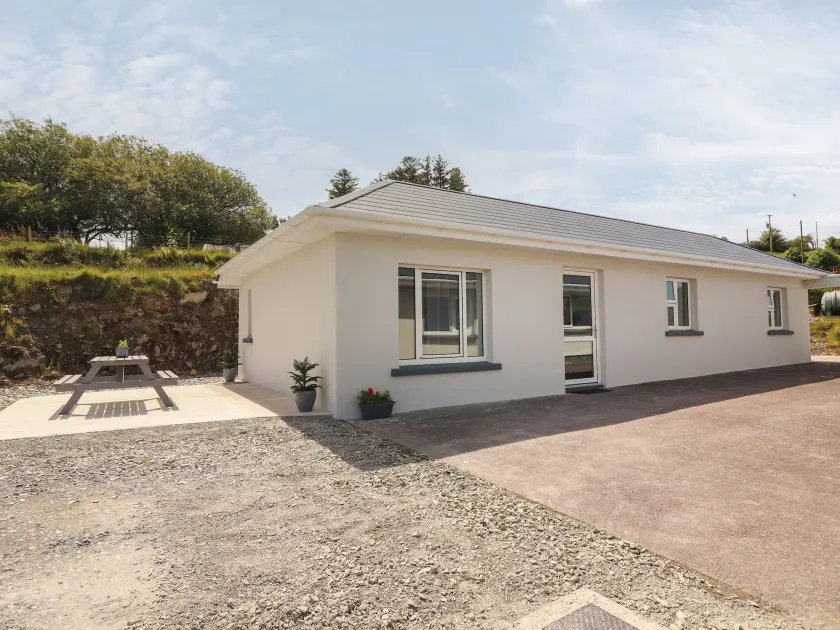 Coolnaharragill Lower Annexe - Image 1