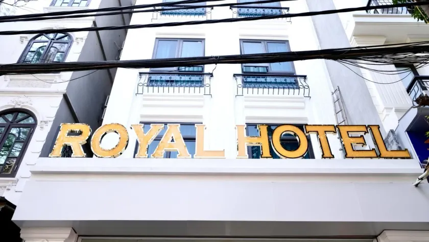 Royal Hotel Thanh Trì - Image 1