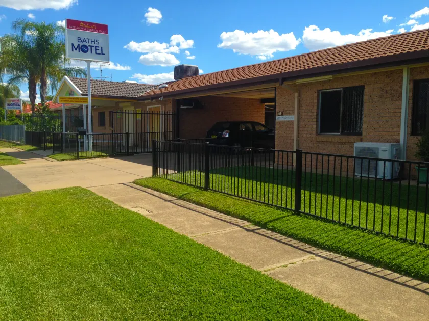 Baths Motel Moree - Image 1