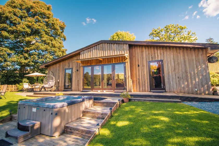 Sycamore Lodge - Image 1