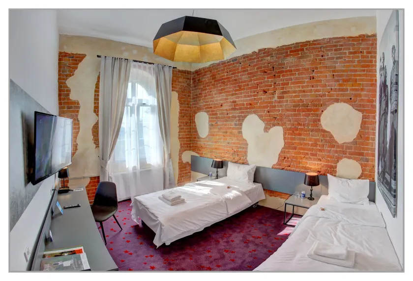 Koszary Arche Hotel - Image 1