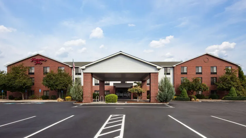 Hampton Inn Medford - Image 1