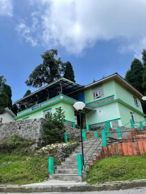 Pine Resort - Image 1