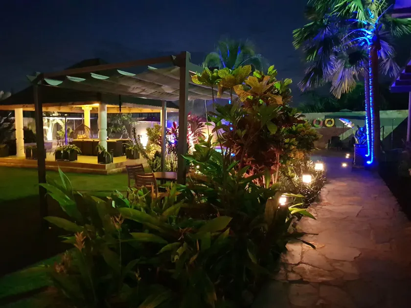 Sweet Garden Hotel - Image 1