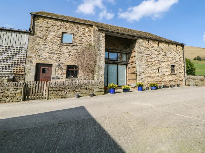 Midfeather Cottage - Image 1