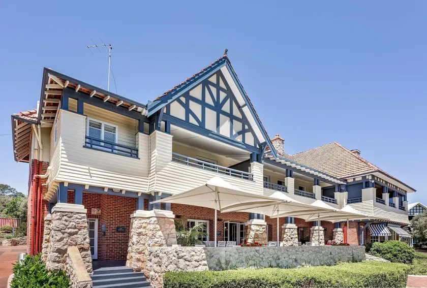 Caves House Hotel & Apartments Yallingup - Image 1