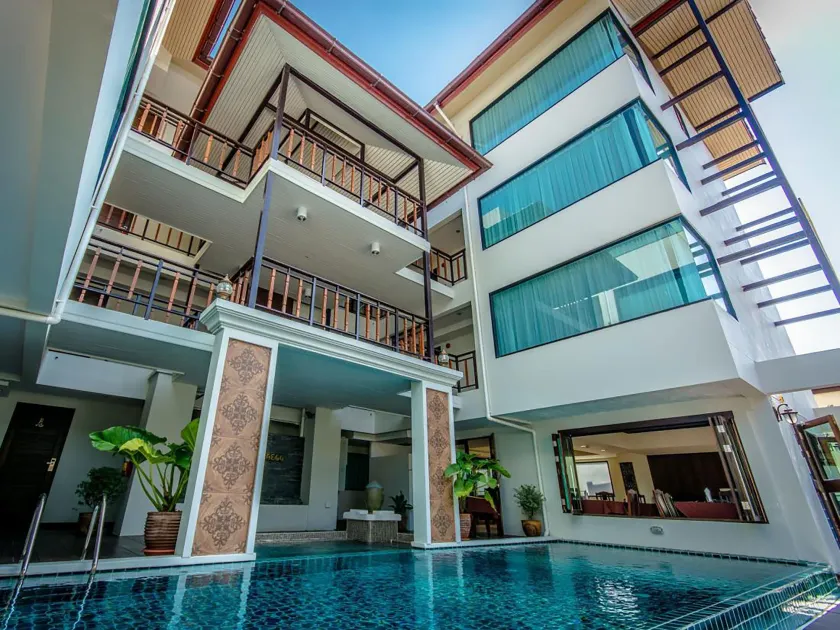 Goldenbell Hotel Chiangmai - Image 1