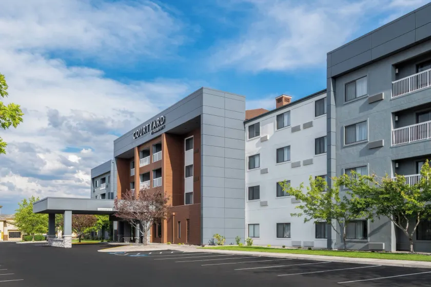 Courtyard by Marriott Reno - Image 1