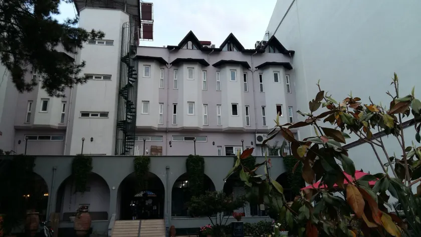 Onder Otel - Image 1