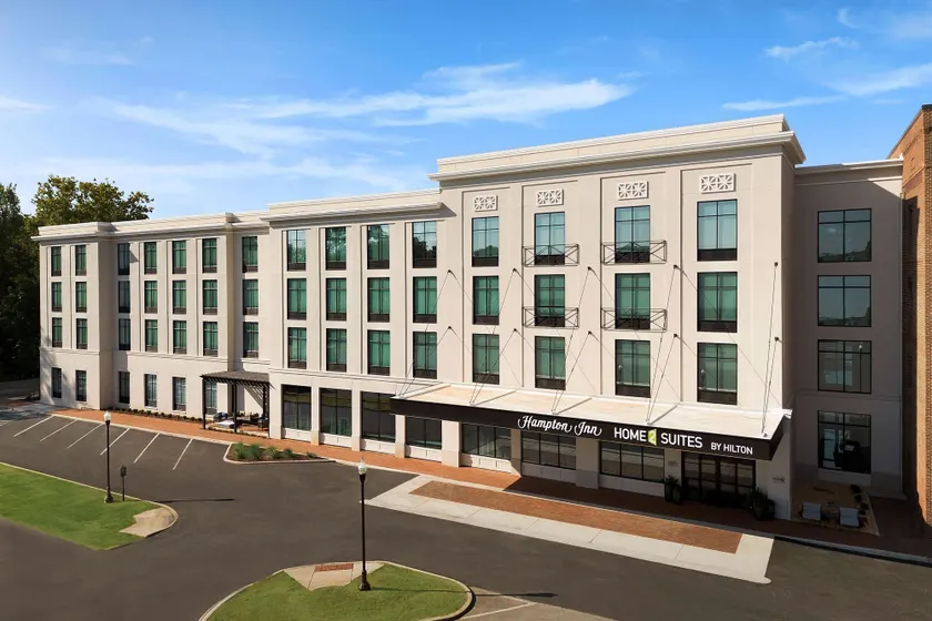 Hampton Inn Huntsville/Village of Providence - Image 1