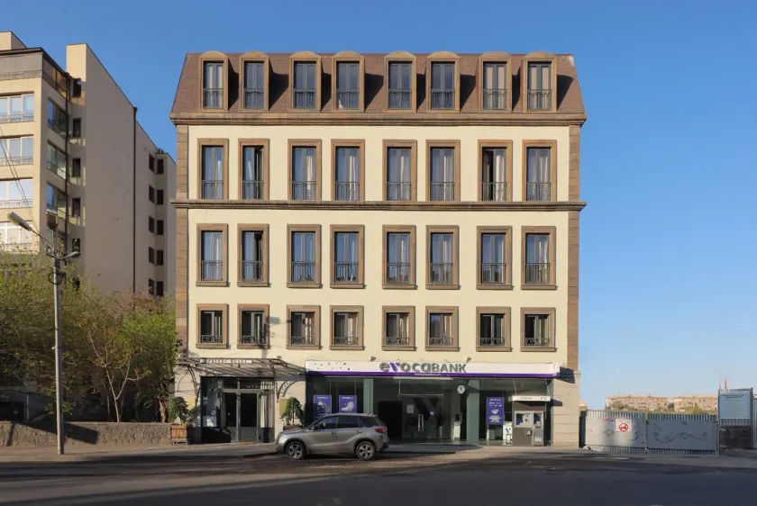 Apricot Hotel Yerevan - Image 1