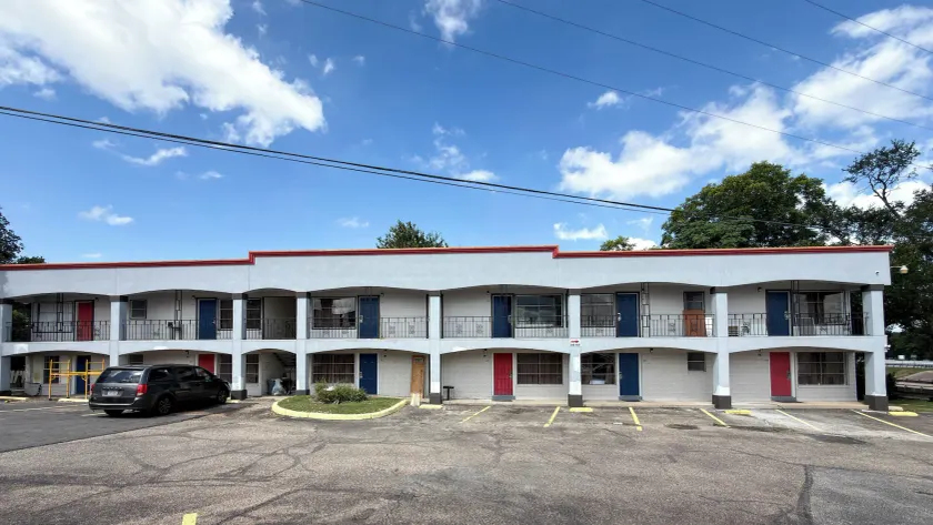 Studio 6 Suites Belton, TX - Image 1
